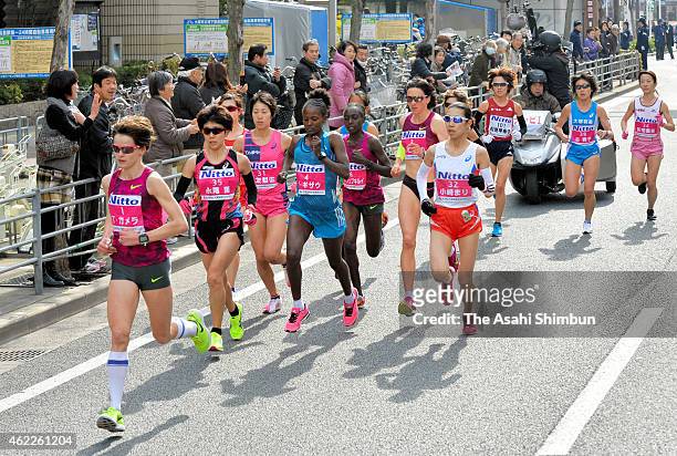 Tatiana Gamera of Russia leads the pack during the 2015 Osaka Women's Marathon on January 25, 2015 in Osaka, Japan.