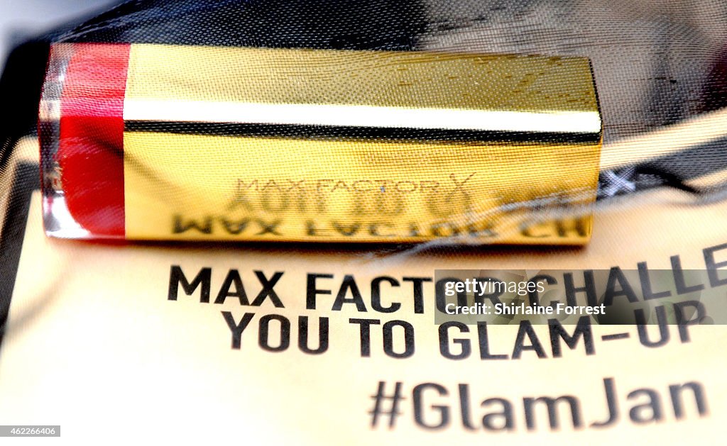 Max Factor Celebrates #GlamJan With Colour Elixir Lipstick In Ruby Tuesday Giveaway At Manchester Piccadilly Train Station