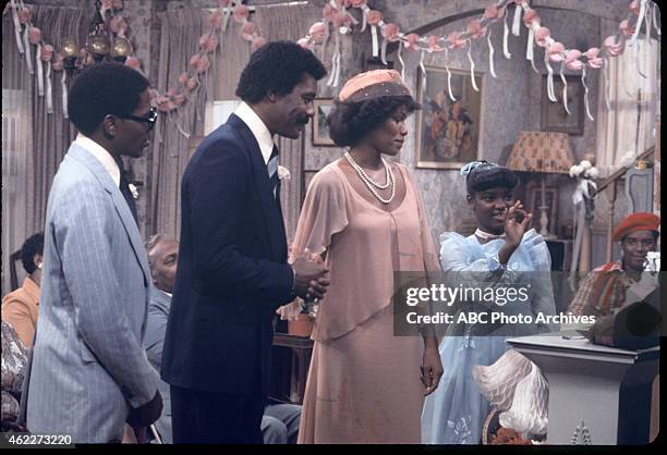 Bill Gets Married" - Airdate: November 17, 1977. L-R: ERNEST THOMAS;THALMUS RASULALA;LEE CHAMBERLIN;DANIELLE SPENCER;FRED BERRY