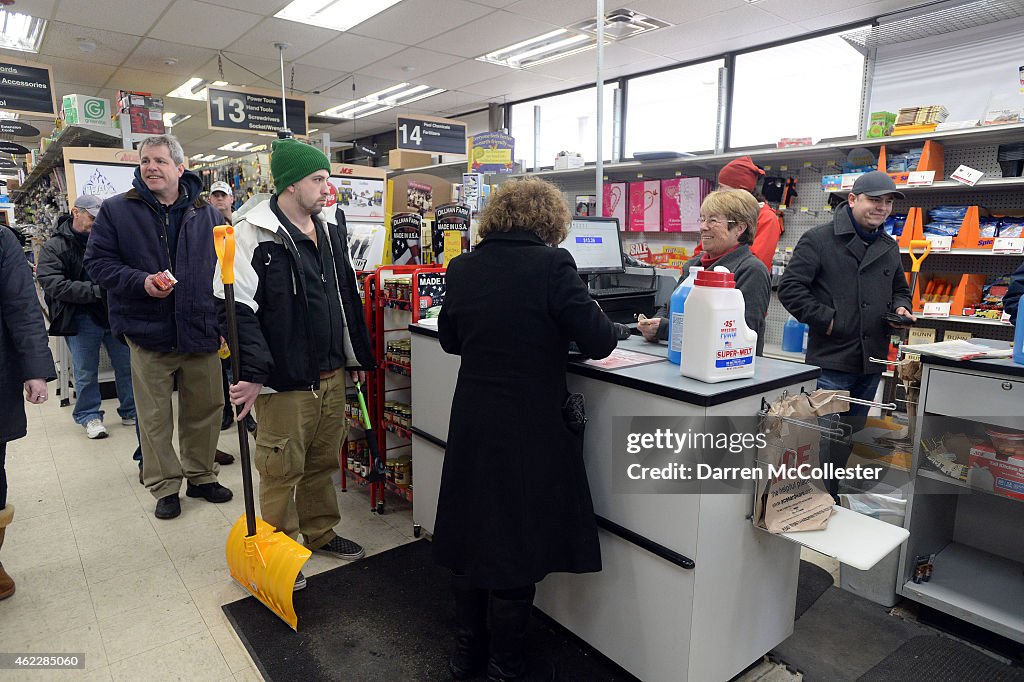 Blizzard Barrels Into Northeastern U.S.