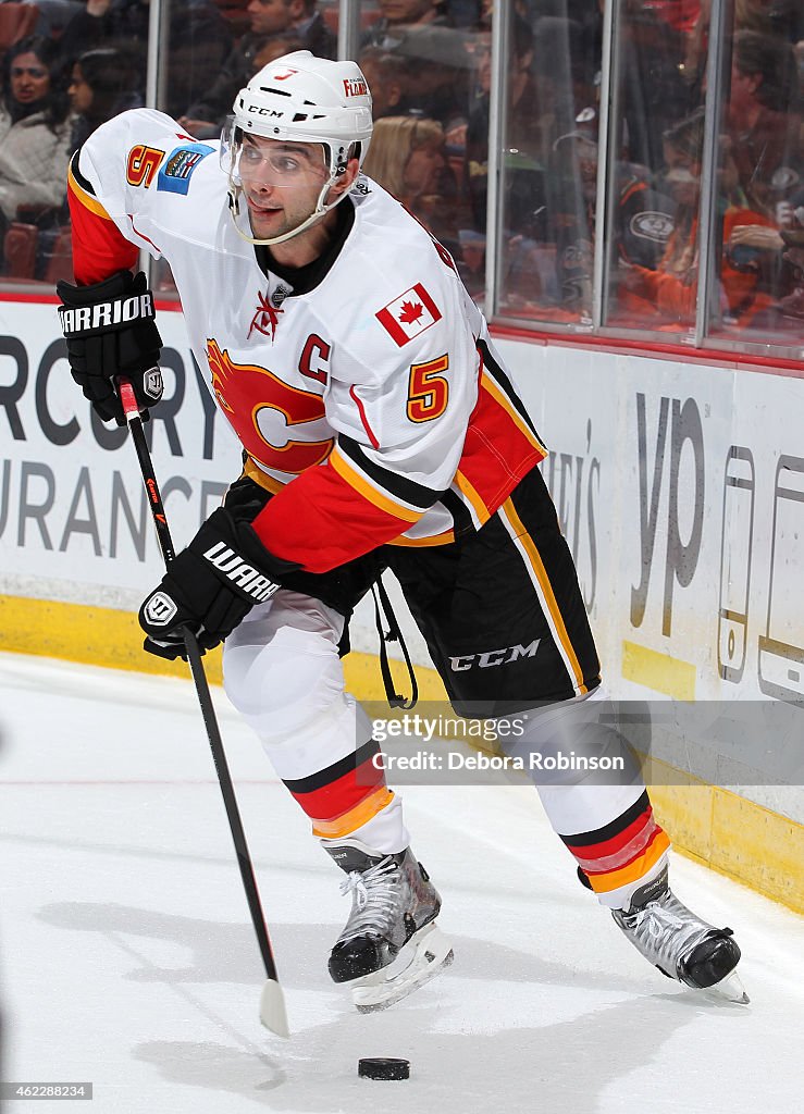 Calgary Flames v Anaheim Ducks