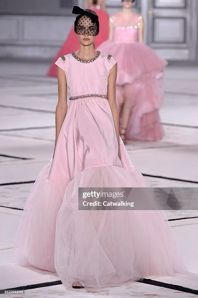 Giambattista Valli - Spring Summer 2015 Runway - Paris Haute Couture Fashion Week