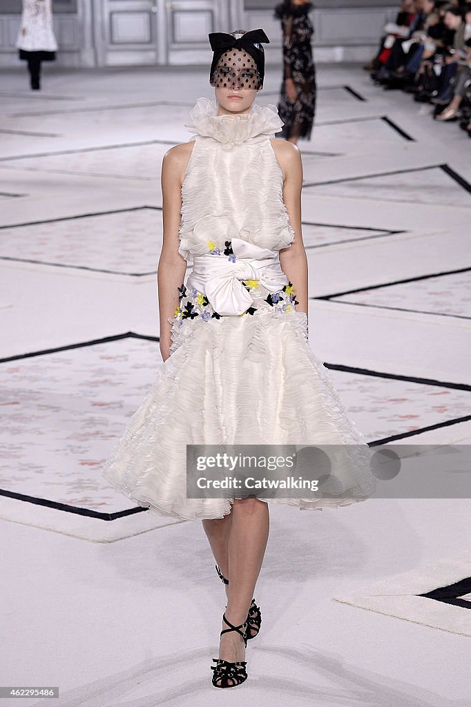 Giambattista Valli - Spring Summer 2015 Runway - Paris Haute Couture Fashion Week