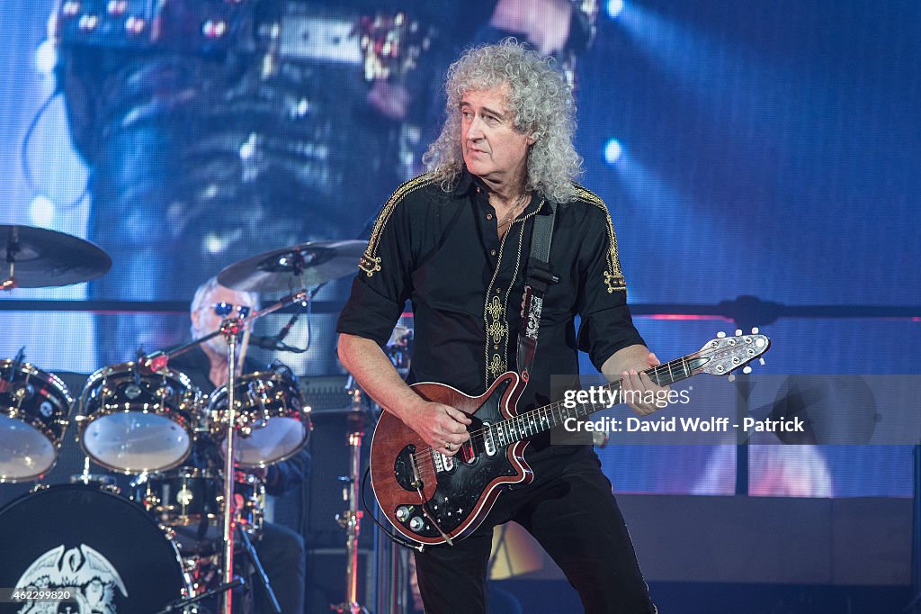 Queen Et Adam Lambert Performs At Zenith In Paris