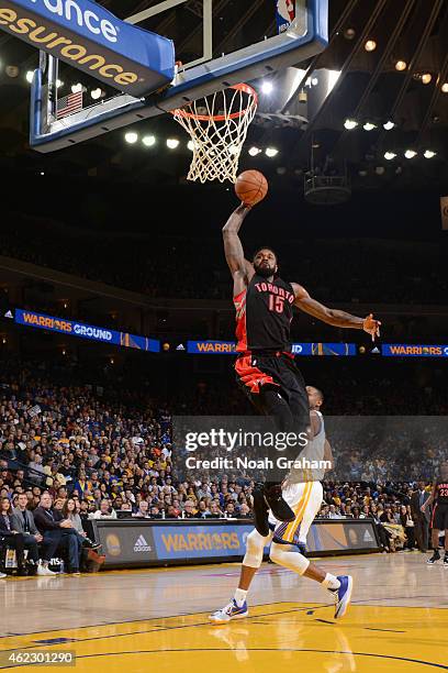 Amir Johnson of the Toronto Raptors dunks against the Golden State Warriors on January 2, 2015 at Oracle Arena in Oakland, California. NOTE TO USER:...