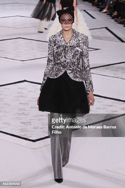 Model walks the runway during the Giambattista Valli show as part of Paris Fashion Week Haute Couture Spring/Summer 2015 on January 26, 2015 in...