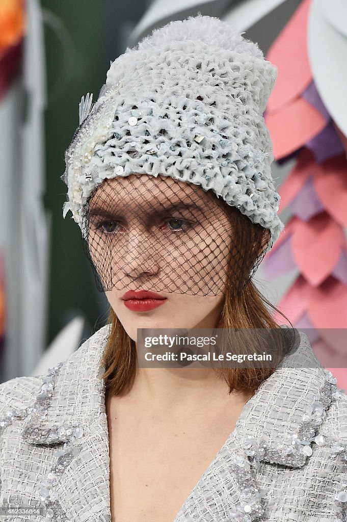 Chanel : Runway - Paris Fashion Week - Haute Couture S/S 2015