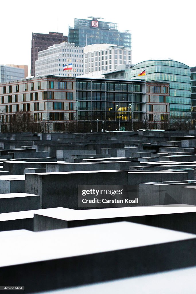 Berlin Commemorates Holocaust Remembrance Day