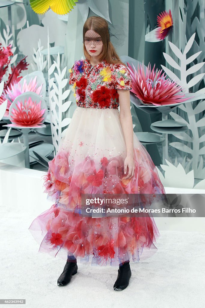 Chanel : Runway - Paris Fashion Week - Haute Couture S/S 2015