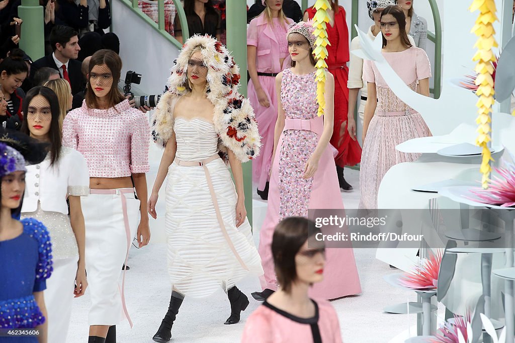 Chanel : Runway - Paris Fashion Week - Haute Couture S/S 2015