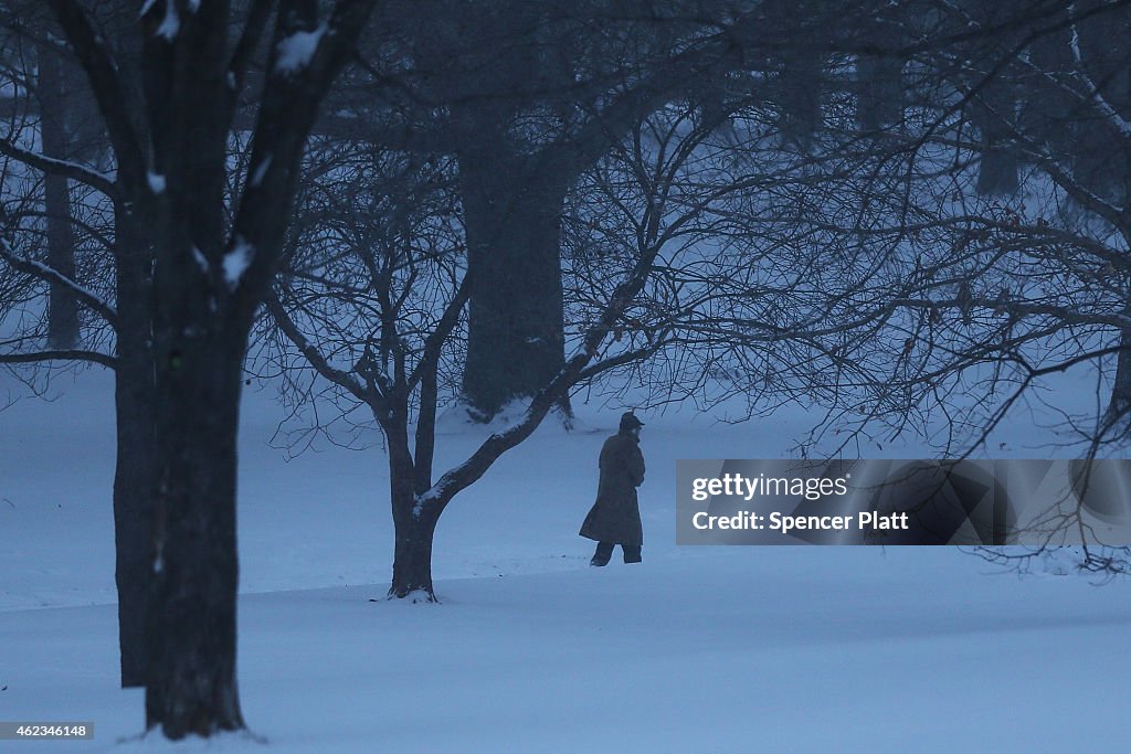 Blizzard Barrels Into New York City