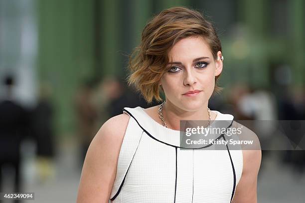 Kristen Stewart attends the Chanel show as part of Paris Fashion Week Haute Couture Spring/Summer 2015 at the Grand Palais on January 27, 2015 in...