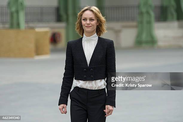 Vanessa Paradis arrives to the Chanel show as part of Paris Fashion Week Haute Couture Spring/Summer 2015 at the Grand Palais on January 27, 2015 in...