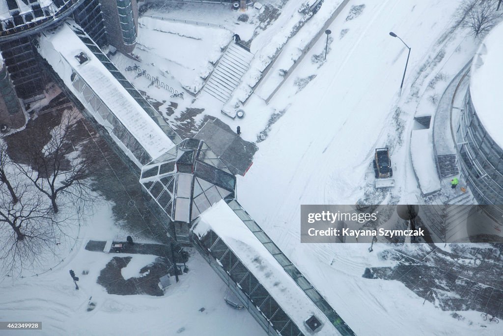 Blizzard Barrels Into Northeastern U.S.