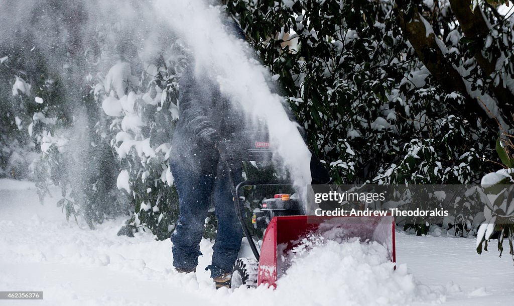 Blizzard Barrels Into Northeastern U.S.