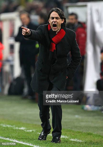 Milan coach Filippo Inzaghi shouts to his players during the TIM Cup match between AC Milan and SS Lazio at Stadio Giuseppe Meazza on January 27,...