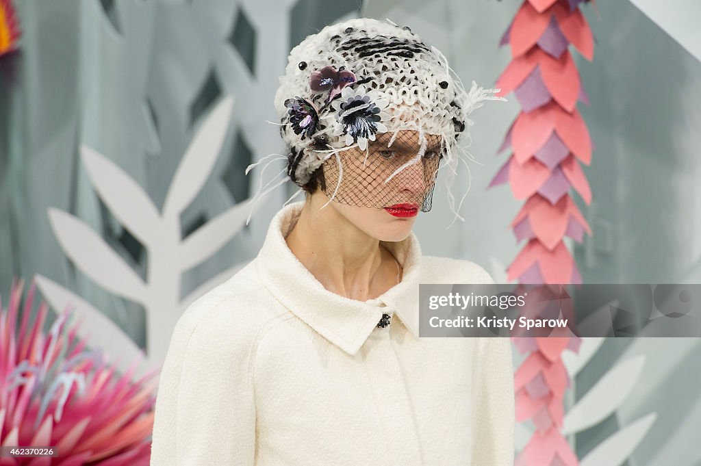 Chanel : Runway - Paris Fashion Week - Haute Couture S/S 2015