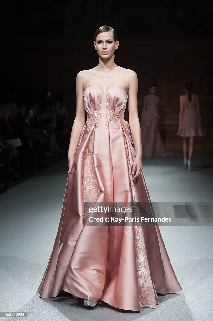 Tony Ward : Runway - Paris Fashion Week - Haute Couture S/S 2015