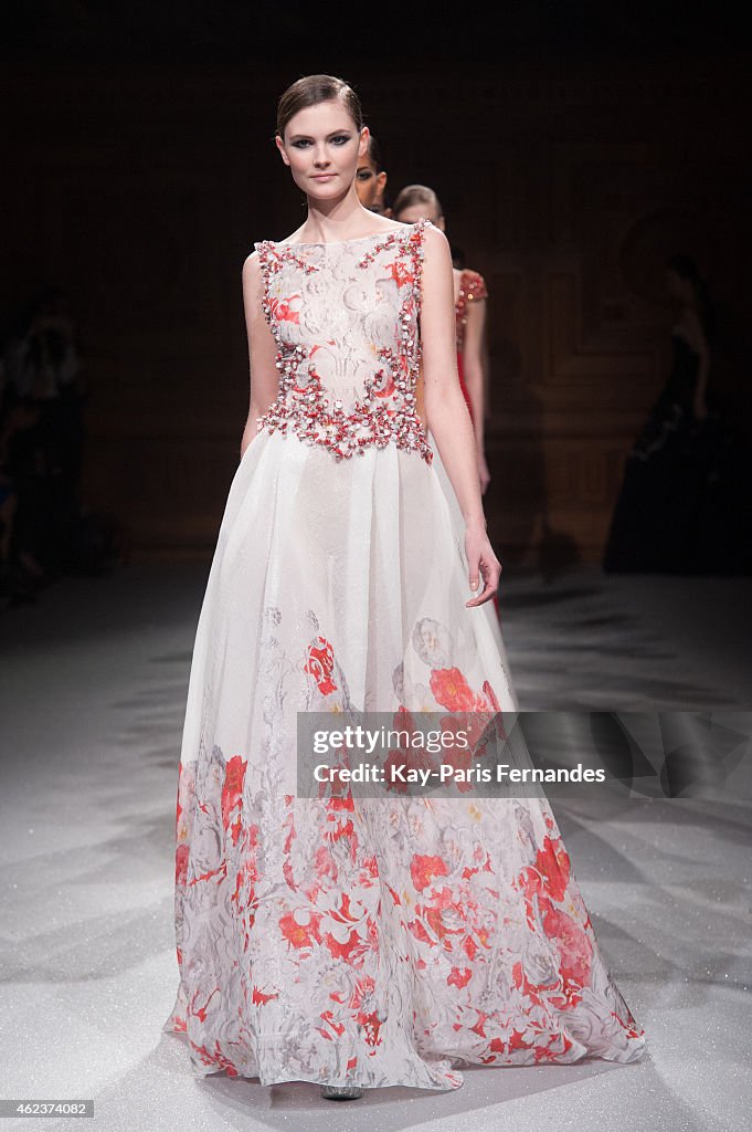 Tony Ward : Runway - Paris Fashion Week - Haute Couture S/S 2015