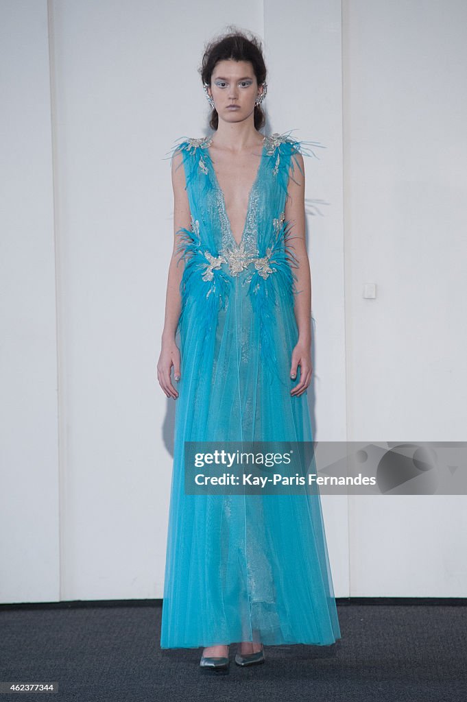 Busardi : Runway - Paris Fashion Week - Haute Couture S/S 2015