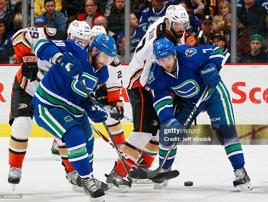 Anaheim Ducks v Vancouver Canucks