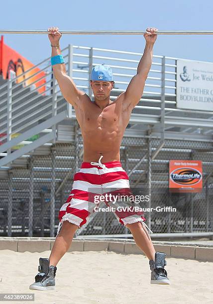 Joey Lawrence is seen working out at the Venice Beach on August 01, 2012 in Los Angeles, California.