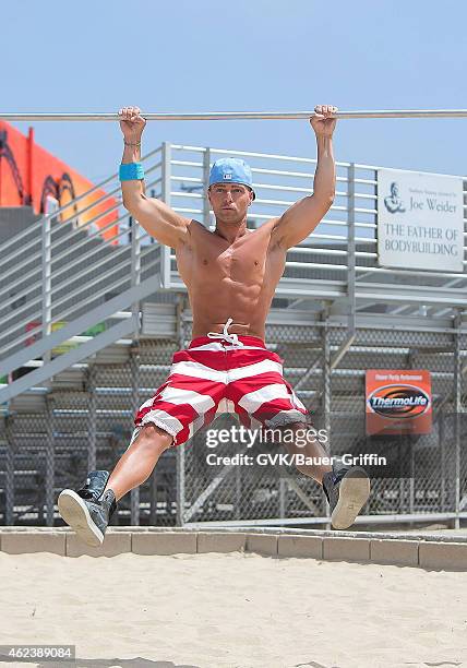 Joey Lawrence is seen working out at the Venice Beach on August 01, 2012 in Los Angeles, California.