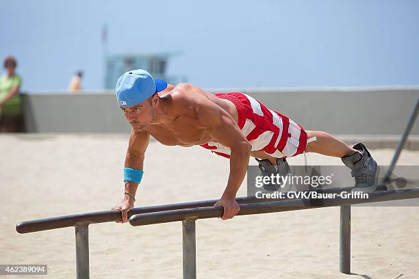 Joey Lawrence is seen working out at the Venice Beach on August 01, 2012 in Los Angeles, California.