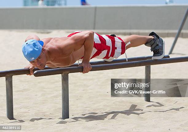 Joey Lawrence is seen working out at the Venice Beach on August 01, 2012 in Los Angeles, California.