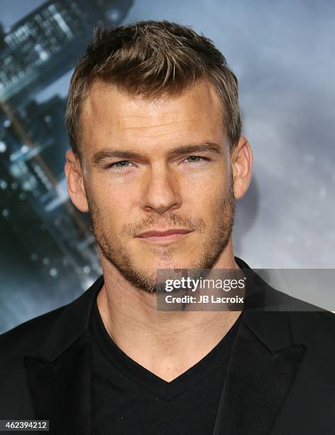 Alan Ritchson C Alan Ritchson Photos and Premium High Res Pictures - Getty Images