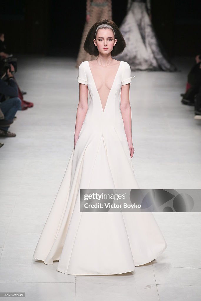 Julien Fournie : Runway - Paris Fashion Week - Haute Couture S/S 2015