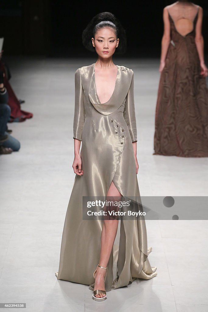 Julien Fournie : Runway - Paris Fashion Week - Haute Couture S/S 2015