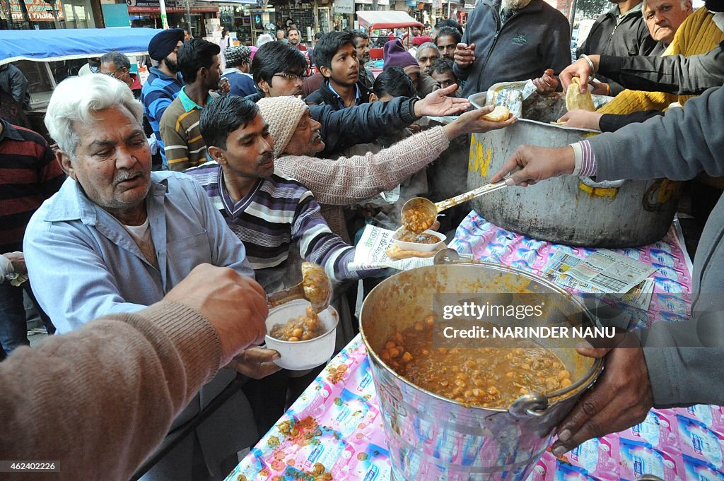 INDIA-SOCIAL-FOOD