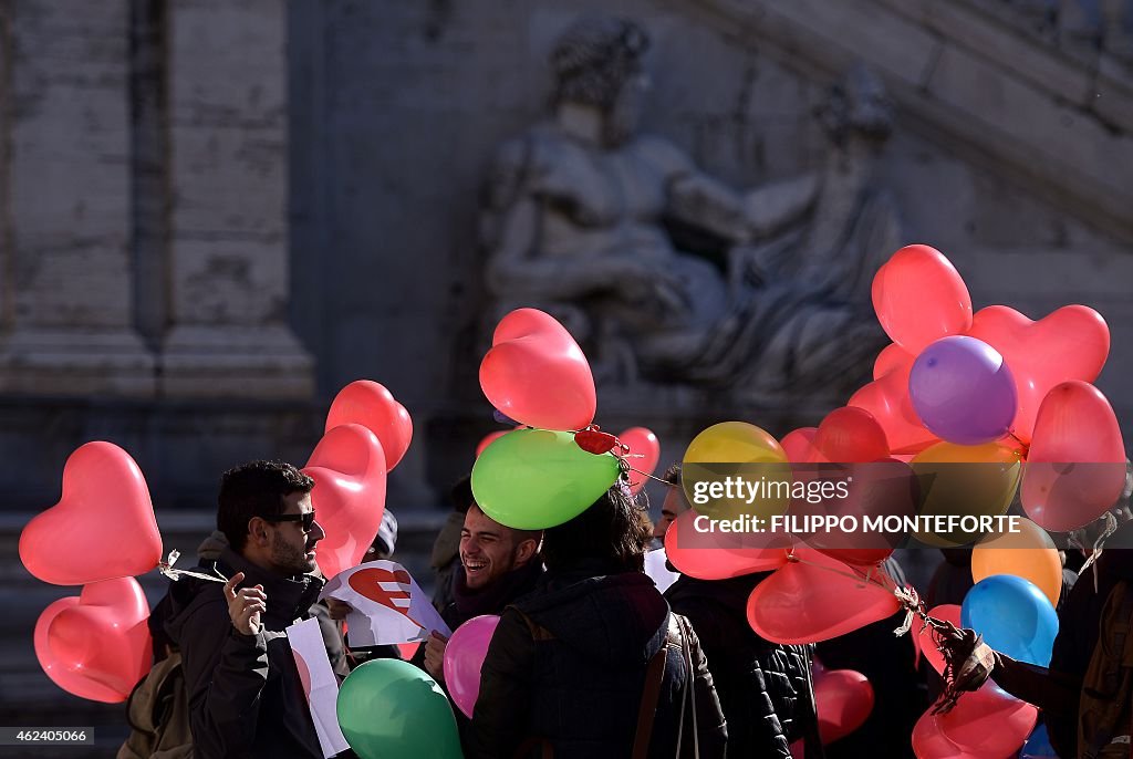 ITALY-RIGHTS-GAY-CIVIL UNIONS