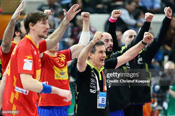 Head coach Manuel Cadenas of Spain celebrates during the quarter final match between Spain and Denmark at Lusail Multipurpose Hall on January 28,...