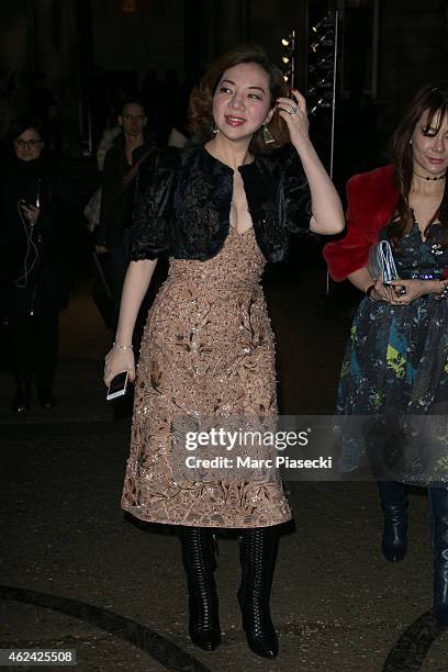 Guest arrives to attend the Valentino show as part of Paris Fashion Week Haute Couture Spring/Summer 2015 on January 28, 2015 in Paris, France.