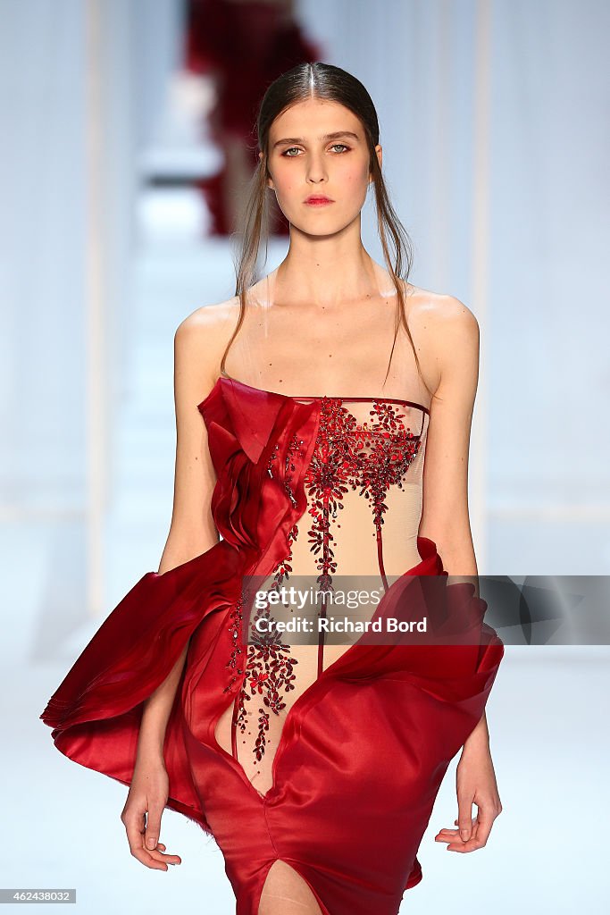 Lan Yu : Runway - Paris Fashion Week - Haute Couture S/S 2015