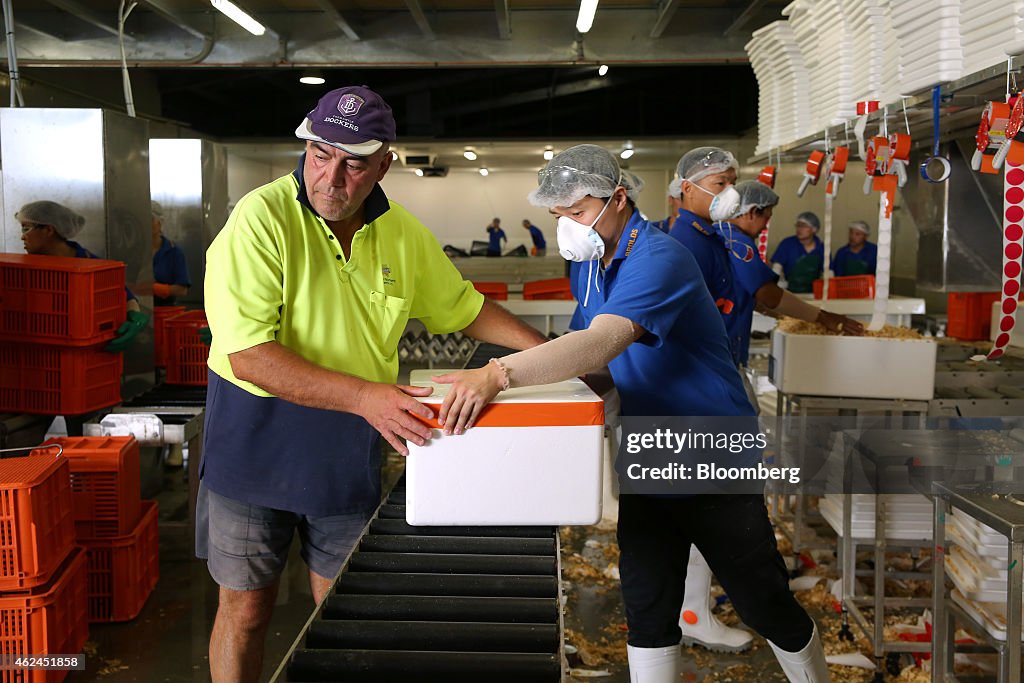 Australian Seafood Travel 5,000 Miles To Chinese Diners