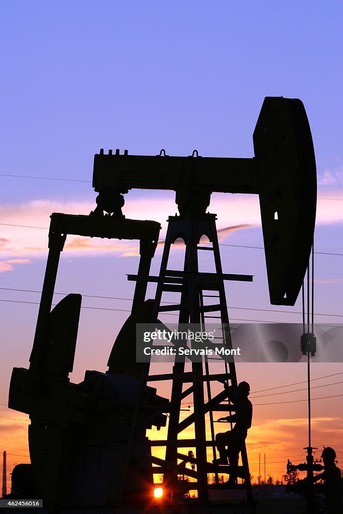 PetroChina pumps oil in China