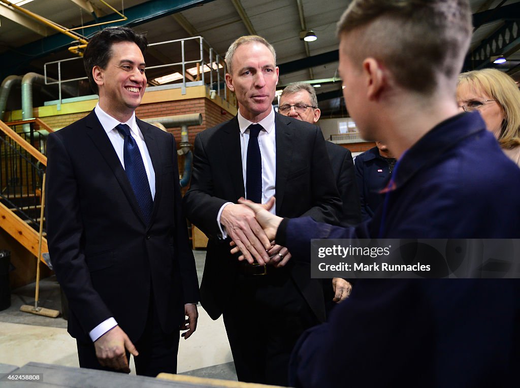 Ed Miliband Accompanies Jim Murphy To Queenslie Traning Centre