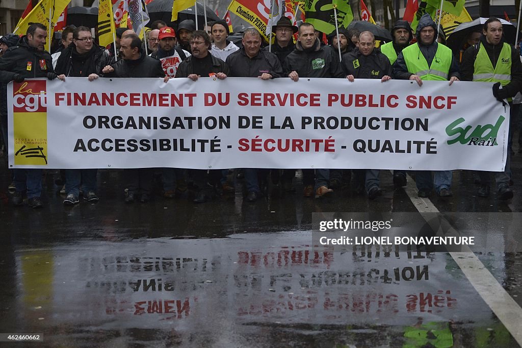 FRANCE-TRANSPORT-RAIL-PROTEST-SNCF