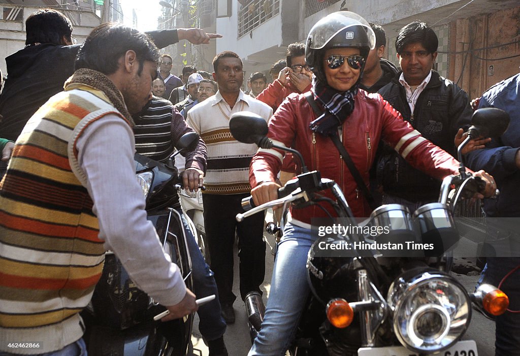 Gul Panag Campaigns For AAP In Delhi