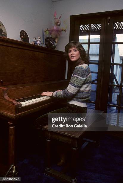 Actress Jean Bruce Scott poses for an exclusive photo session on January 28, 1982 at Jean Bruce Scott and Robert Colman's home in Van Nuys,...