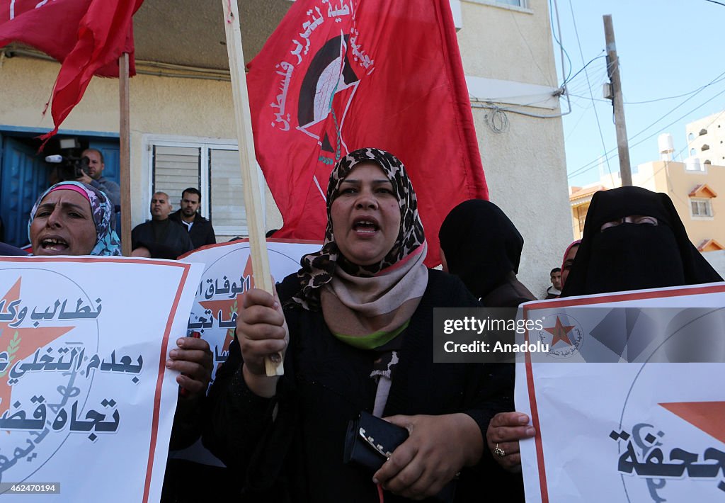 Members of Democratic Front for the Liberation of Palestine protest in Khan Yunis