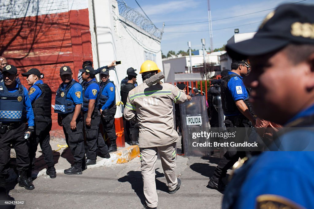 Gas Truck Explodes Outside Maternity Ward Of Children's Hospital In Mexico City