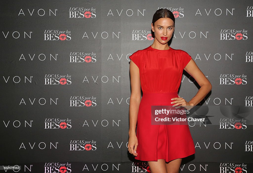 Avon Launches The New Campaign Locas Por Los Besos