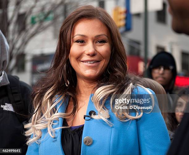 Jenni "JWoww" Farley visits "Extra" in Times Square on January 13, 2014 in New York City.