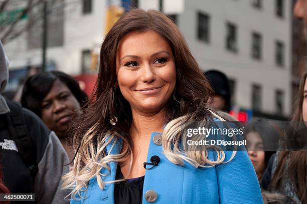 Jenni "JWoww" Farley visits "Extra" in Times Square on January 13, 2014 in New York City.