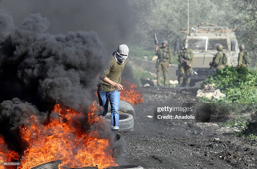 Palestinians protest against Israeli settlements in Nablus