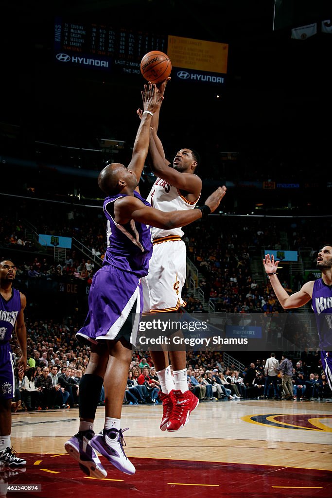 Sacramento Kings v Cleveland Cavaliers